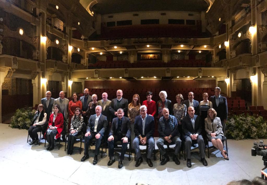 Interior del Teatro Isauro Martínez durante una presentación.